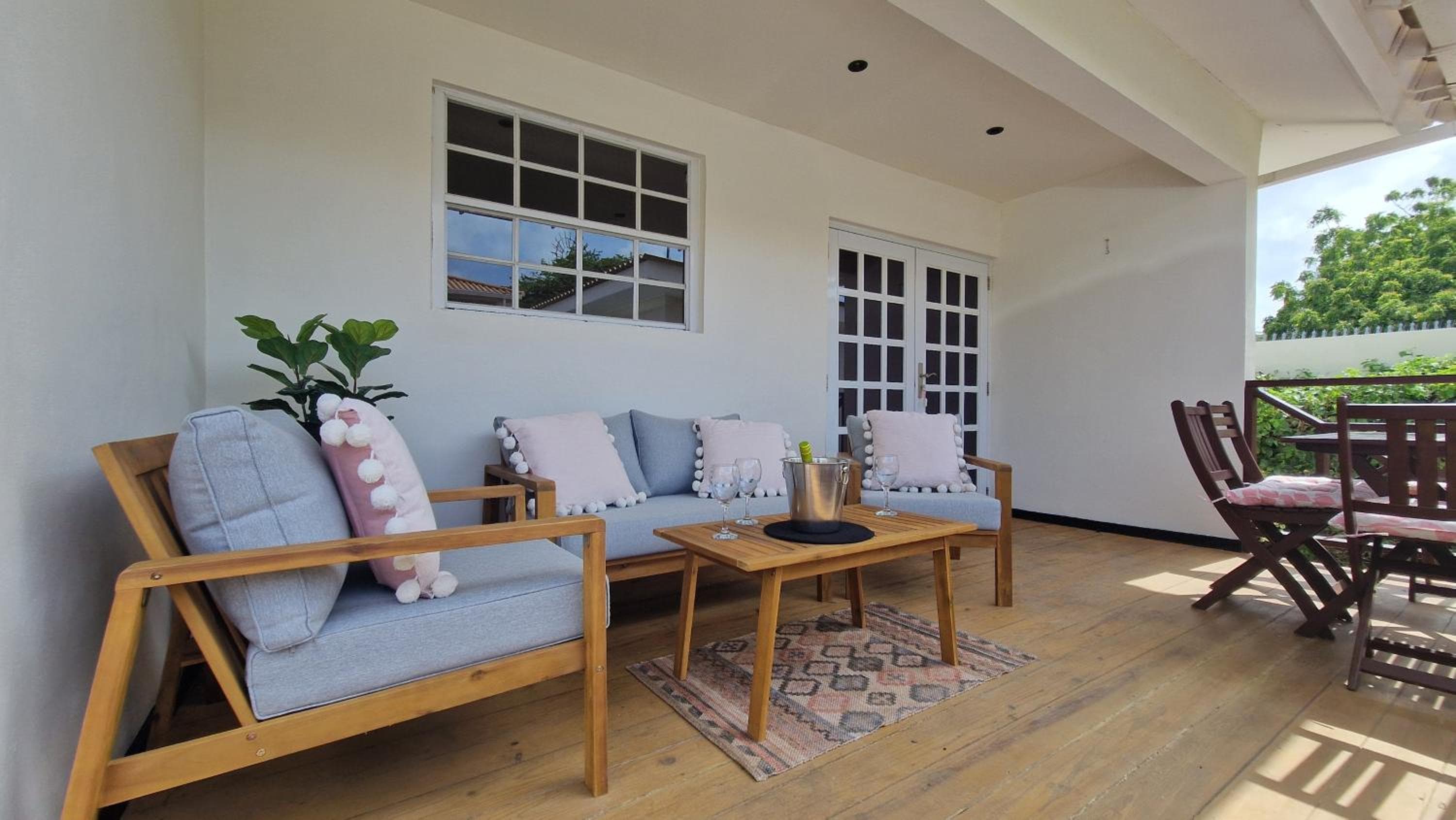 The Pink Panther Apartment, near Mambo Beach Boulevard