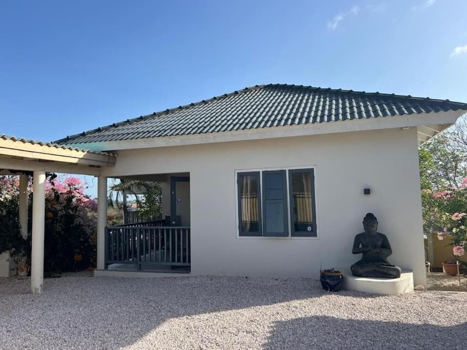 Mooi Appartement Zwembad en Tuin