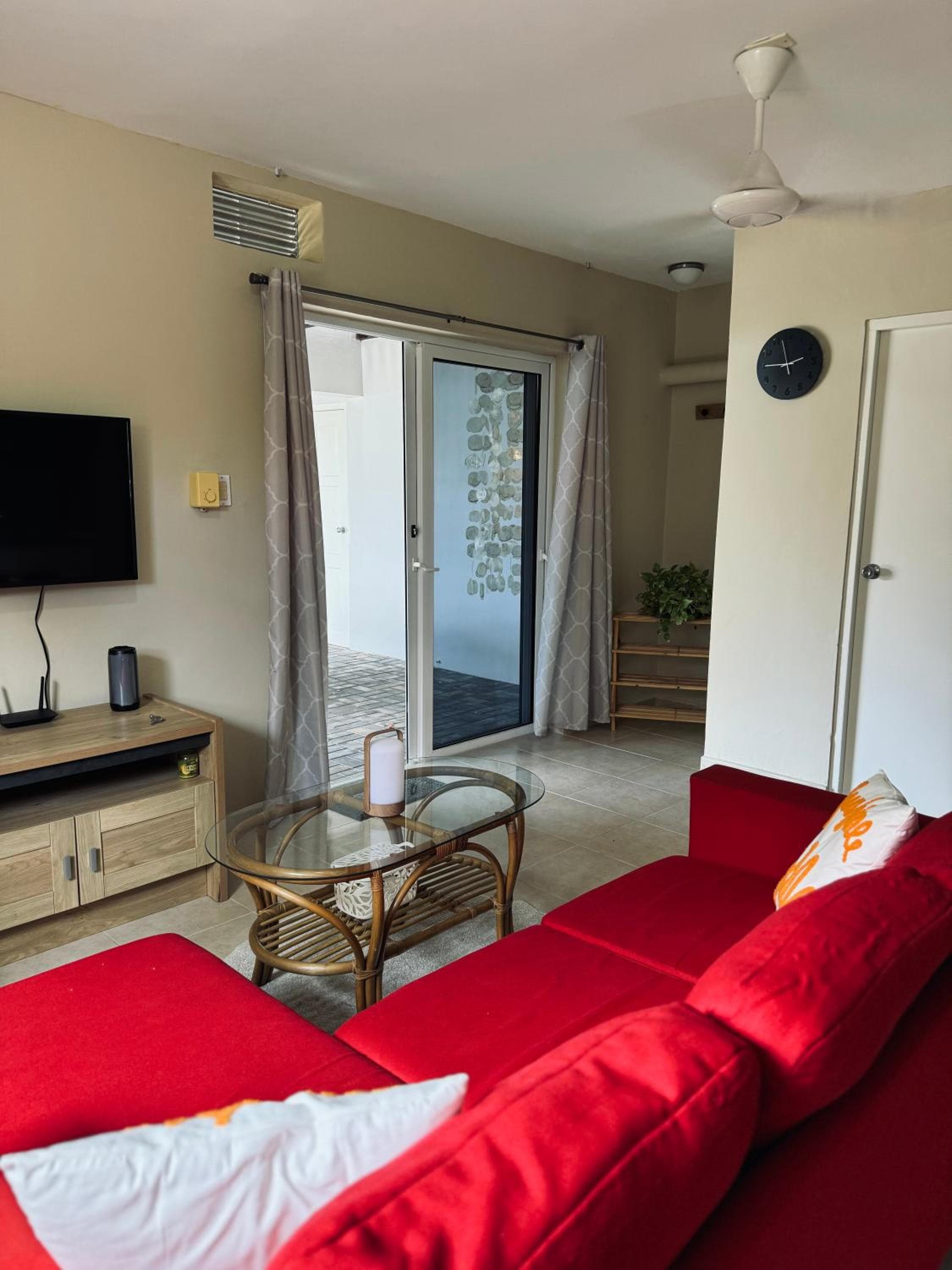 Cozy 2 Bedroom Apartment in Brakkeput