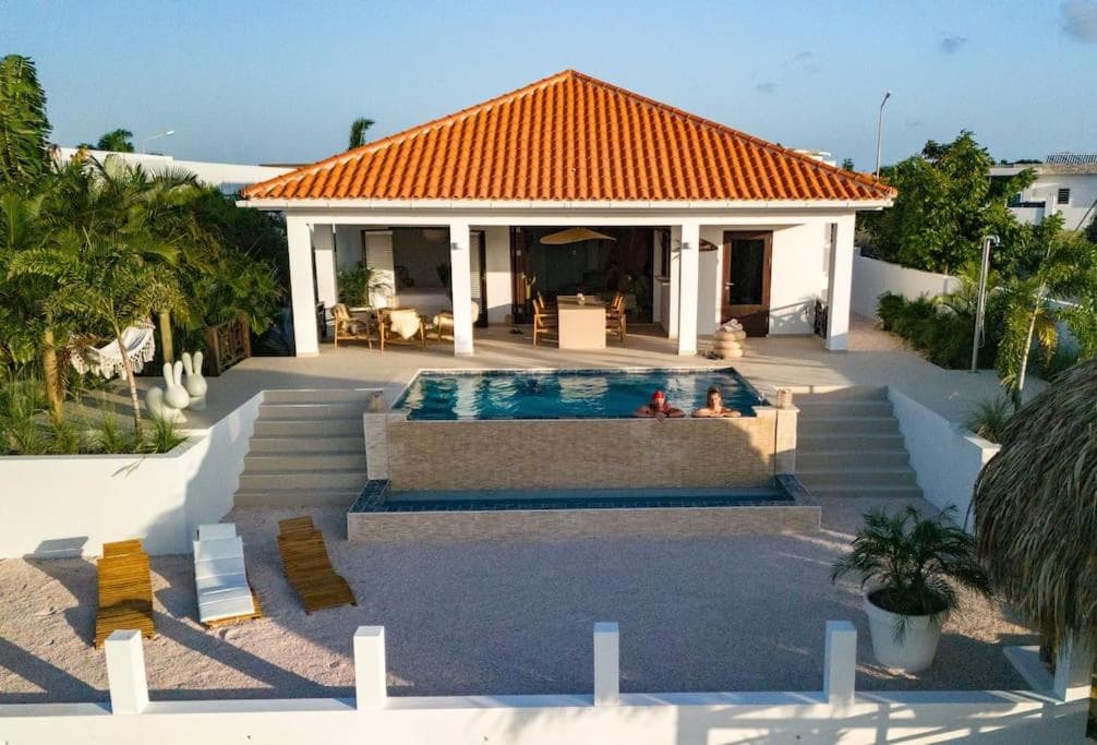 Villa SeruGrandi with wonderful sea view