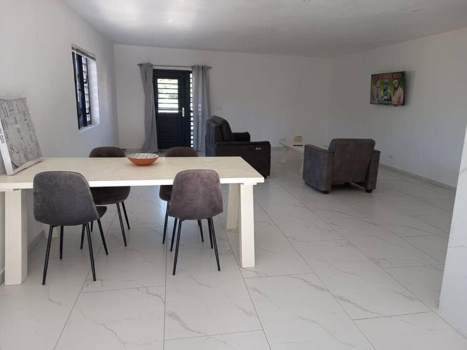 Flamingo Apartment - Regal Rentals Curacao