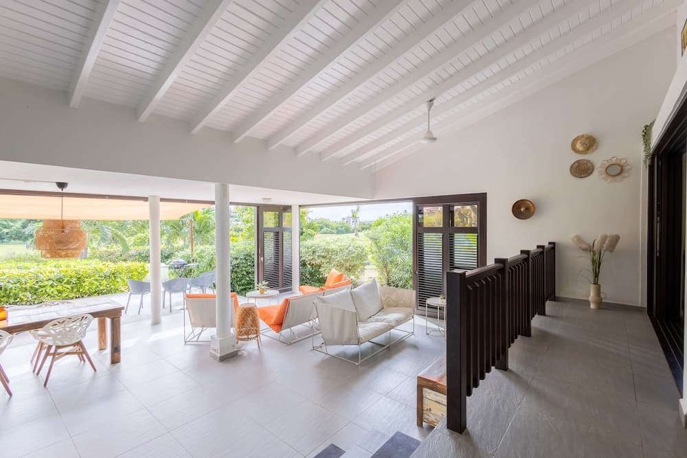 Blue Bay s Tropical Escape